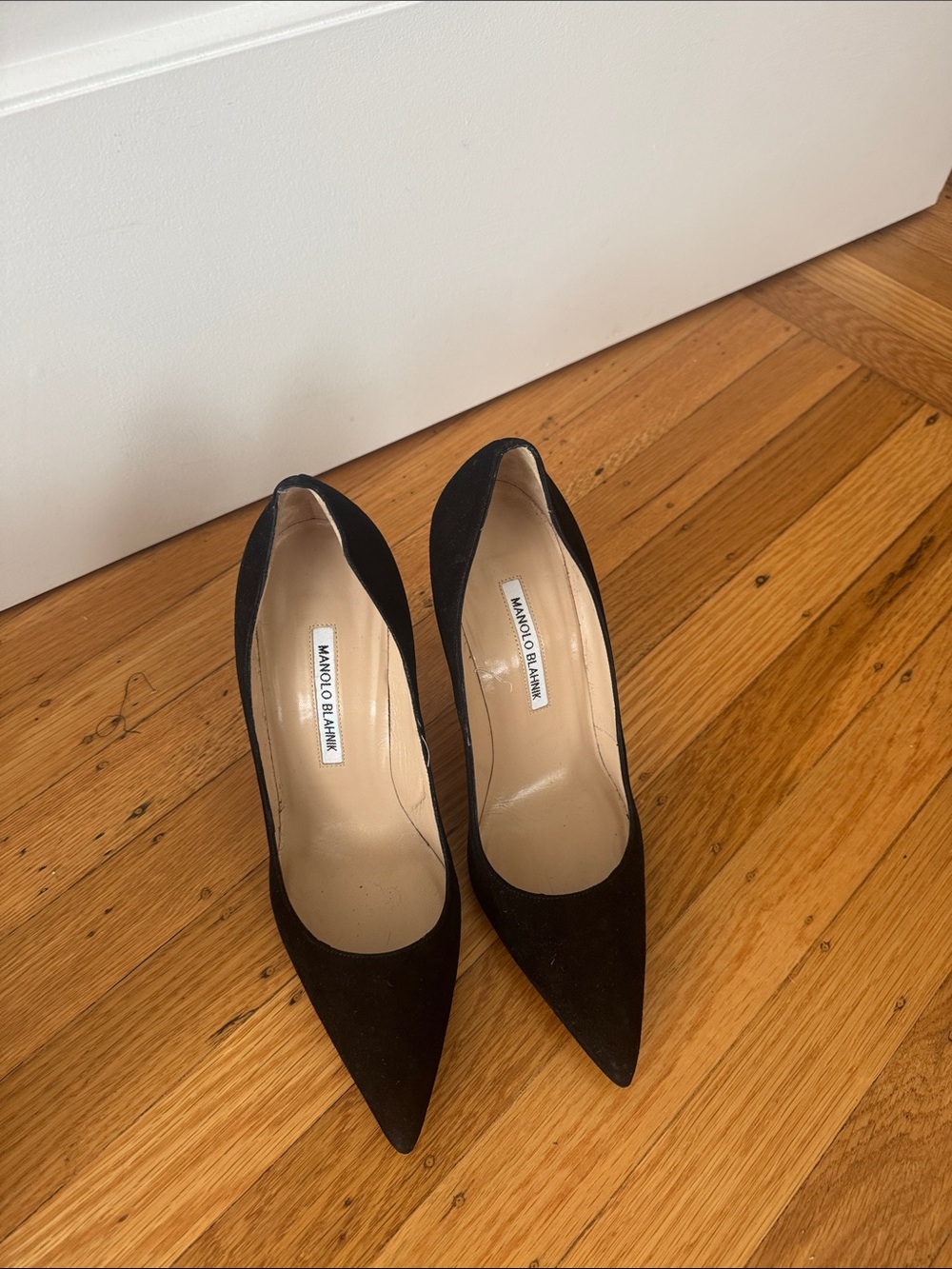 Manolo Blahnik Black Pointed-Toe Suede Pumps